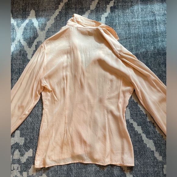 100% silk pink button up - Picture 2 of 4